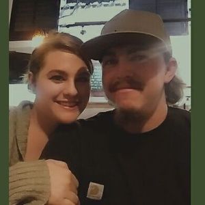 Meet your Posher, Dustin